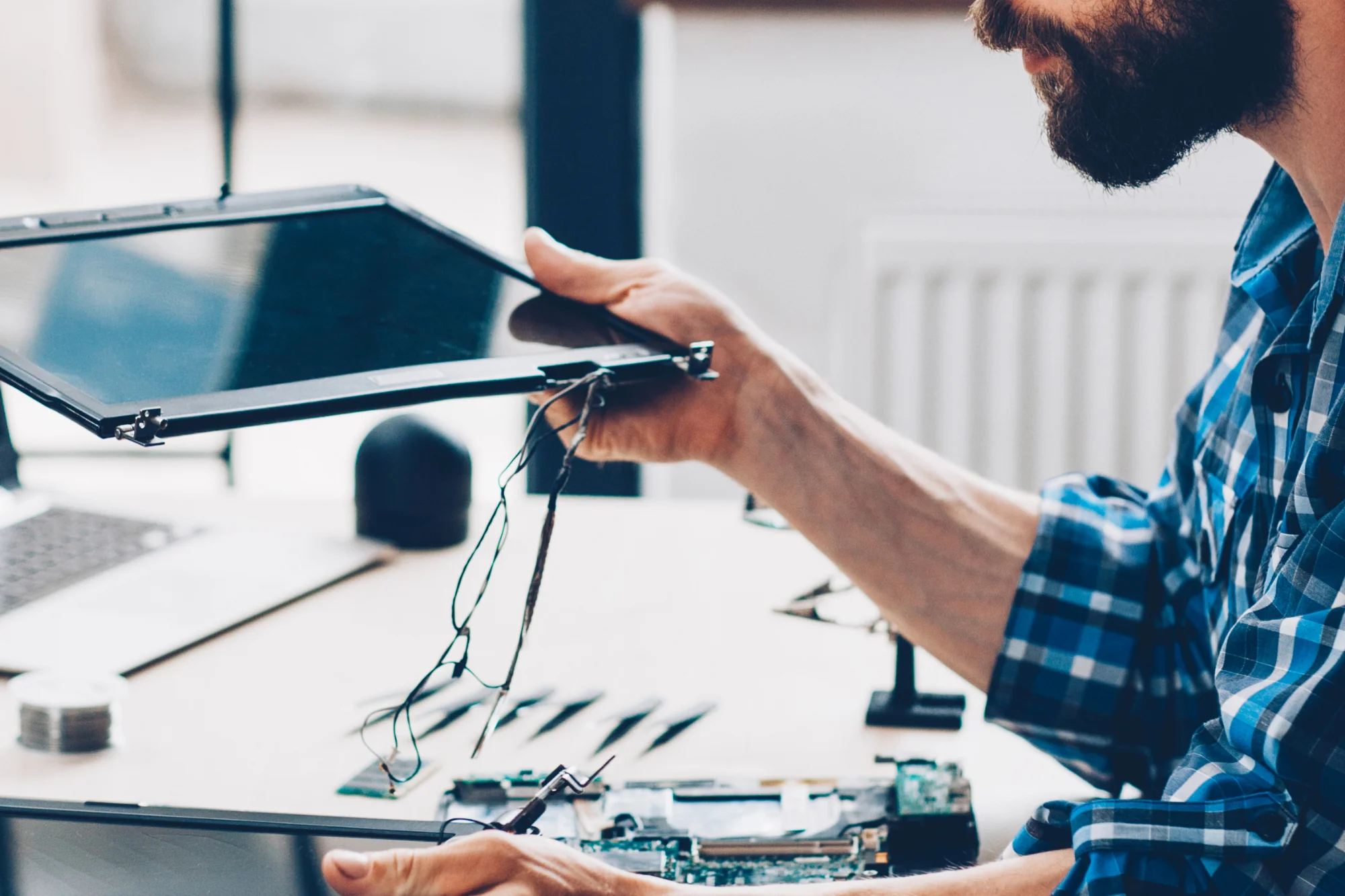 laptop screen repair